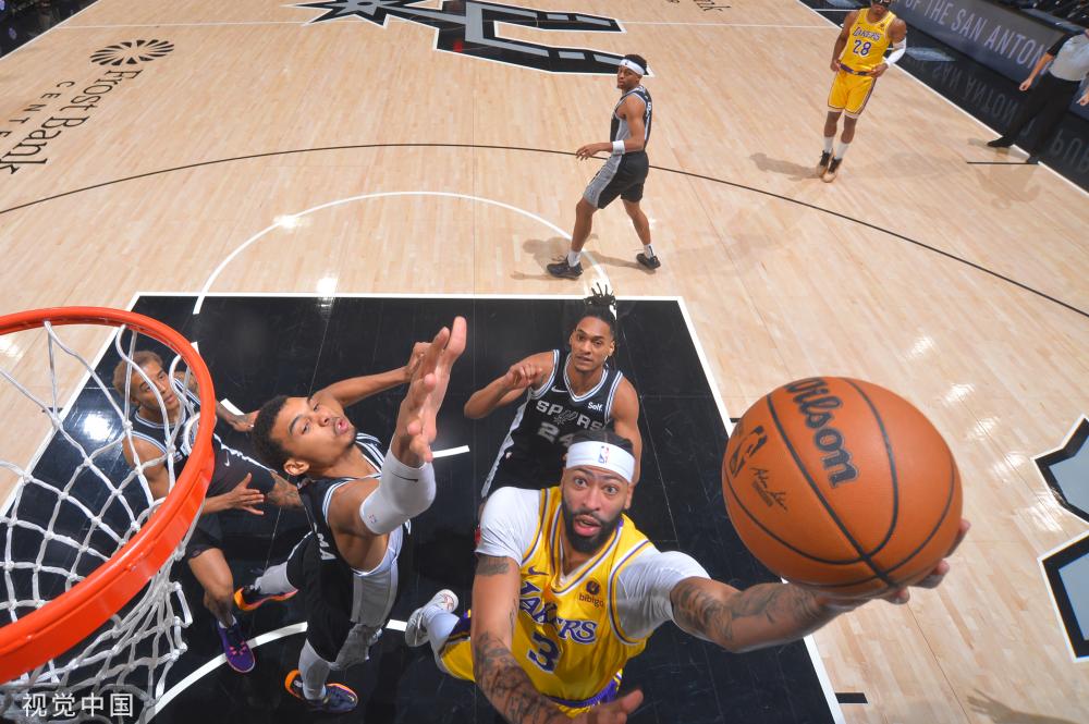 深感痛苦 深感痛苦